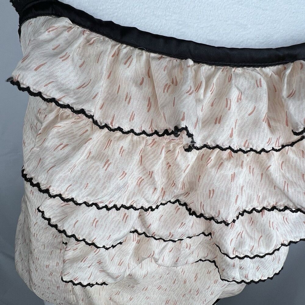 Chelsea Flower Ruffle Front Top 100% Silk Blush Pink Black Trim Size M Coquette - Picture 3 of 16